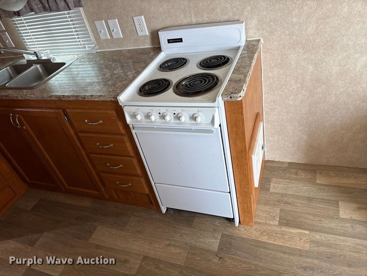 image for item EW1562 2019 Idle-Time camper
