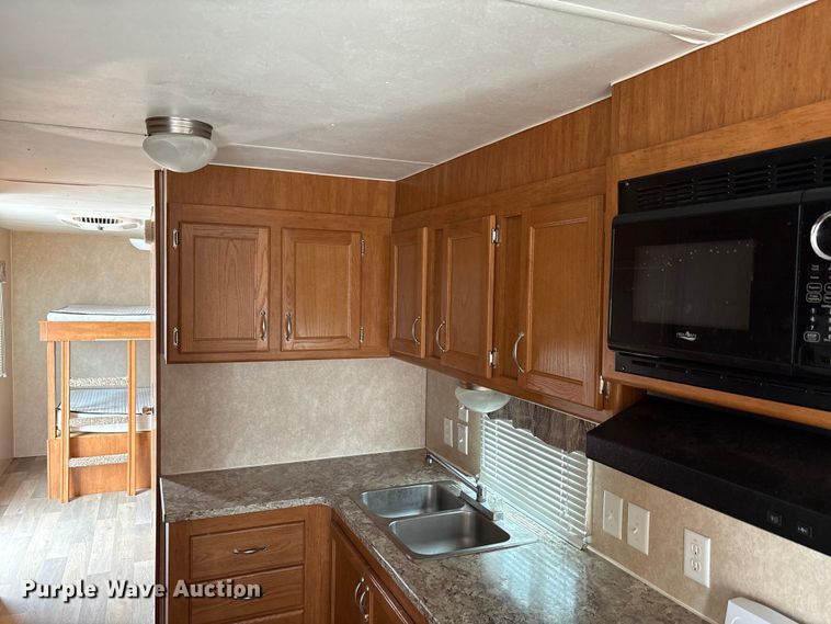 image for item EW1562 2019 Idle-Time camper