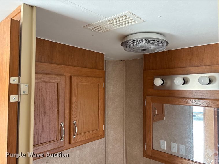 image for item EW1562 2019 Idle-Time camper