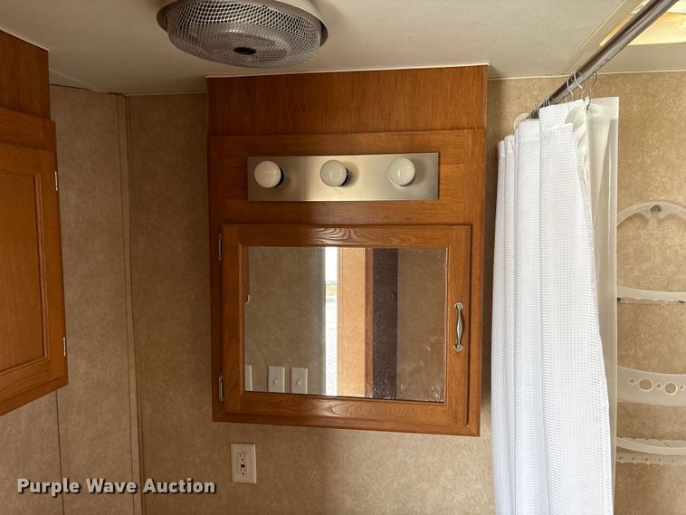 image for item EW1562 2019 Idle-Time camper