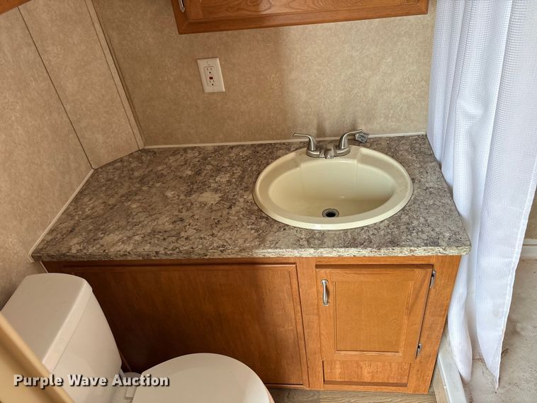 image for item EW1562 2019 Idle-Time camper