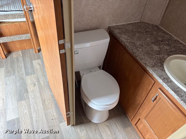 image for item EW1562 2019 Idle-Time camper