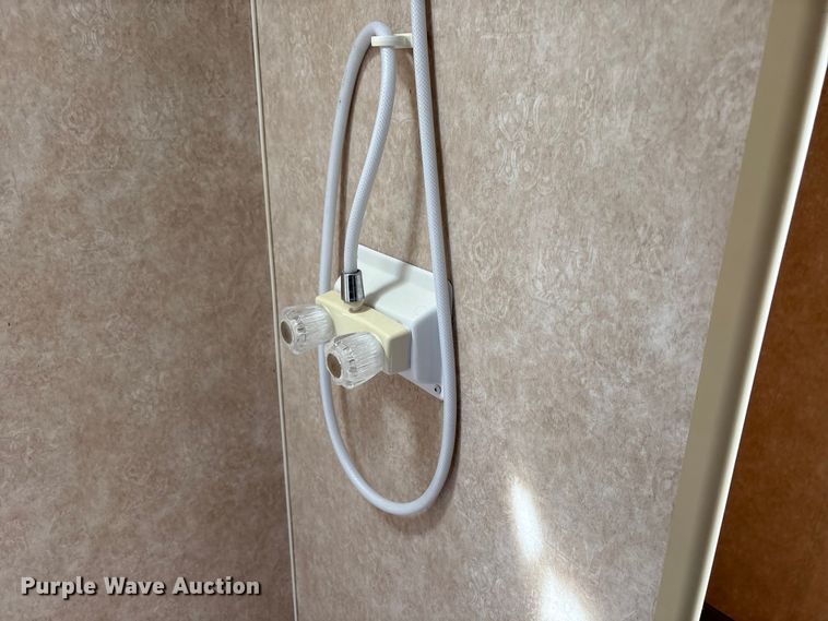 image for item EW1562 2019 Idle-Time camper