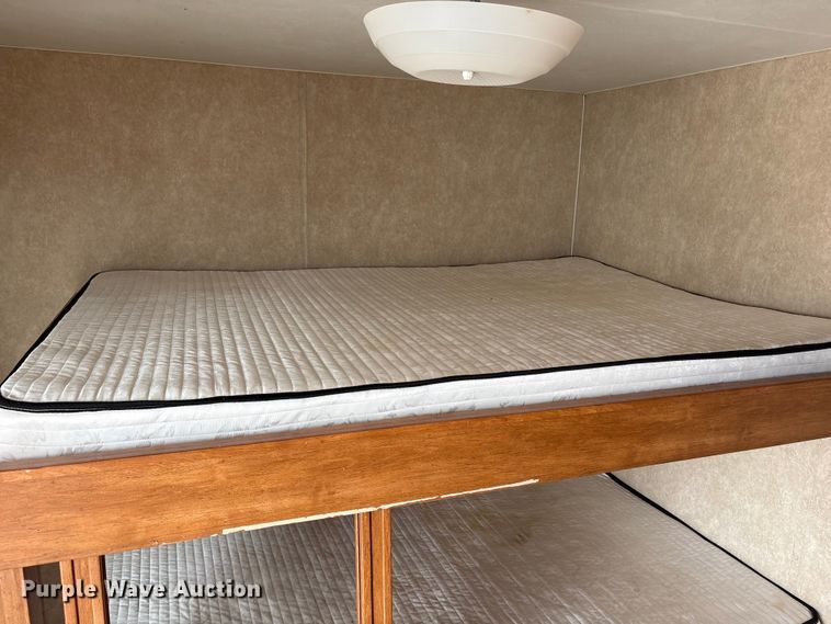 image for item EW1562 2019 Idle-Time camper