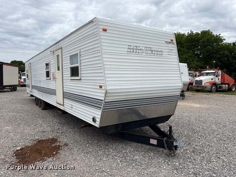 image for item EW1563 2018 Idle-Time camper