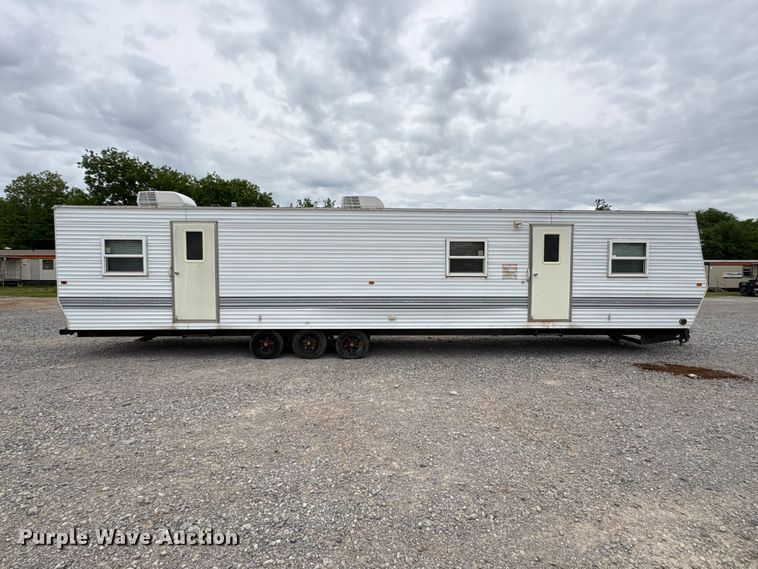 image for item EW1563 2018 Idle-Time camper