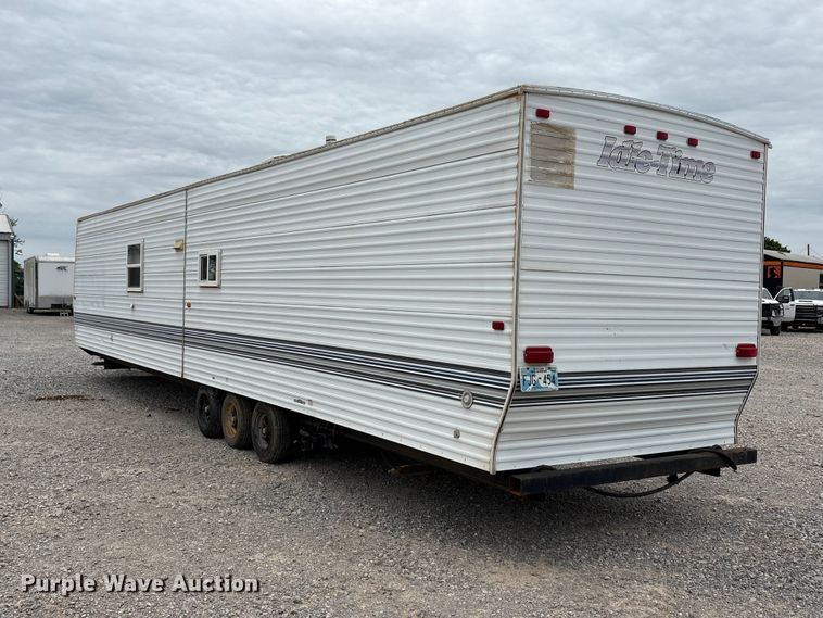 image for item EW1563 2018 Idle-Time camper