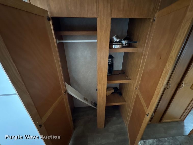 image for item EW1563 2018 Idle-Time camper