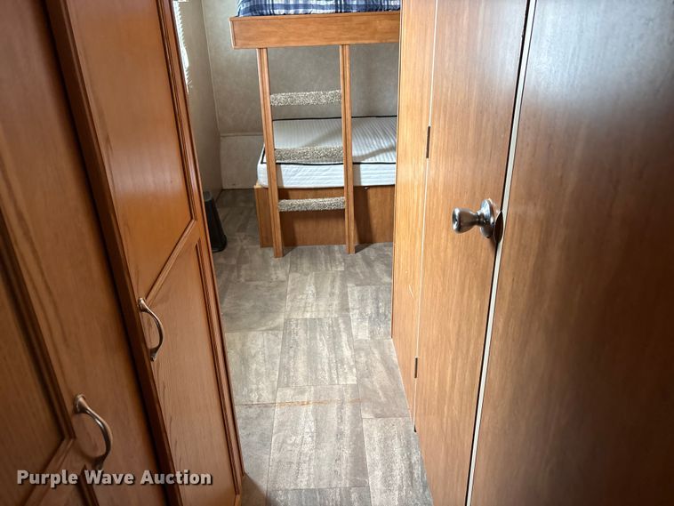 image for item EW1563 2018 Idle-Time camper