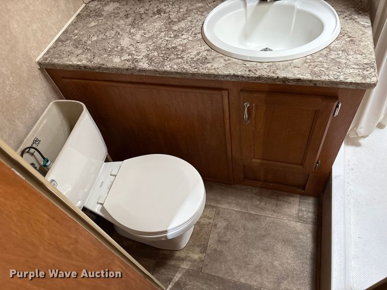 image for item EW1563 2018 Idle-Time camper