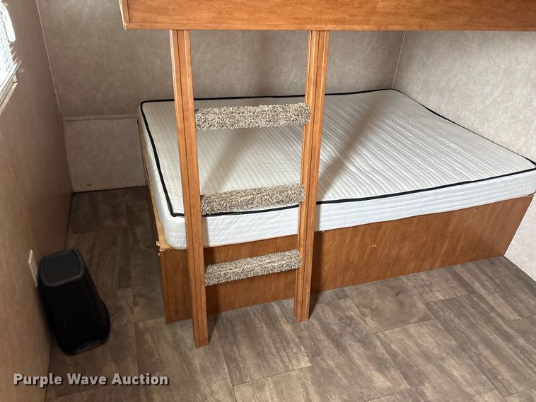 image for item EW1563 2018 Idle-Time camper
