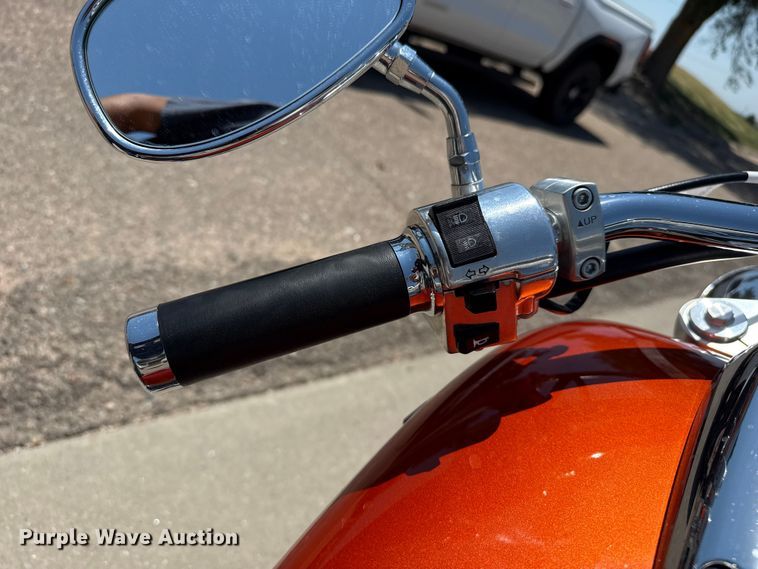 image for item EW4025 2004 Honda VTX1300 motorcycle