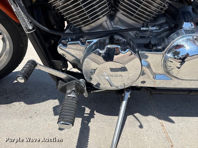 image for item EW4025 2004 Honda VTX1300 motorcycle