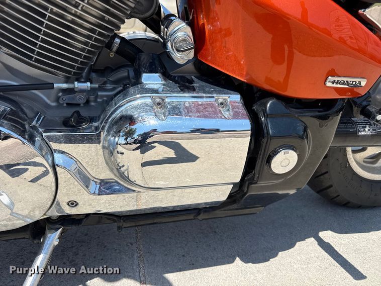 image for item EW4025 2004 Honda VTX1300 motorcycle