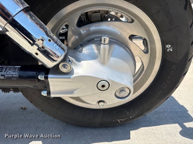 image for item EW4025 2004 Honda VTX1300 motorcycle
