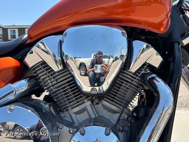 image for item EW4025 2004 Honda VTX1300 motorcycle