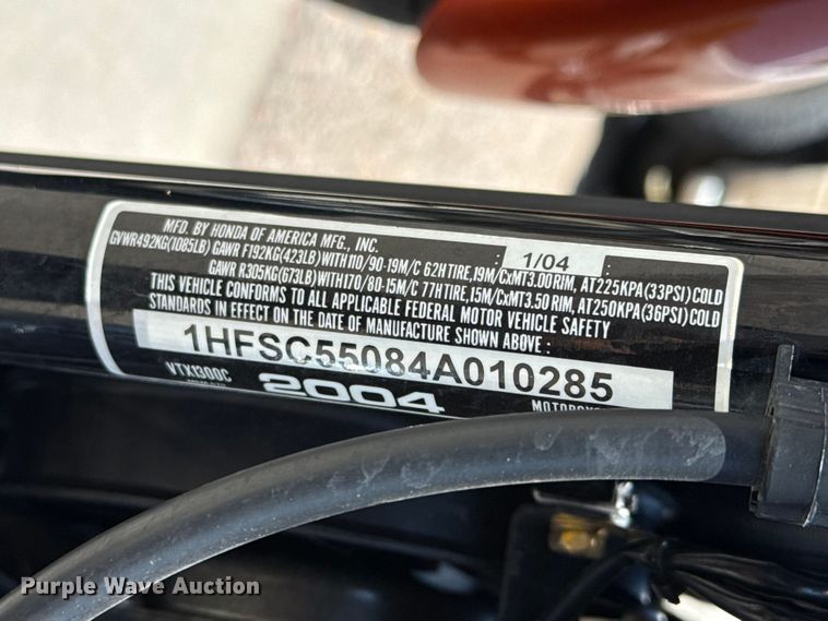 image for item EW4025 2004 Honda VTX1300 motorcycle