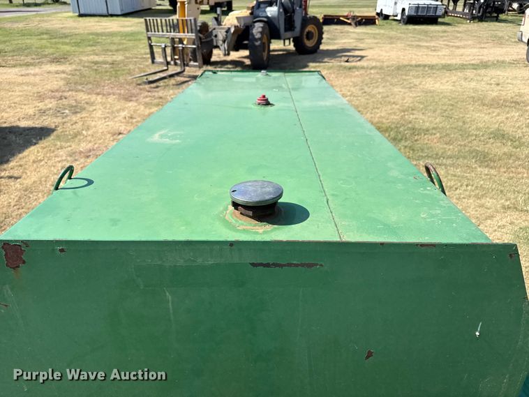 image for item EW4051 Lamar fuel trailer