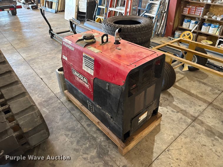 image for item EW4061 Lincoln Ranger 225 welder/generator