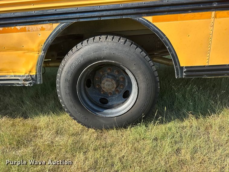 image for item EW4971 1996 Blue Bird school bus
