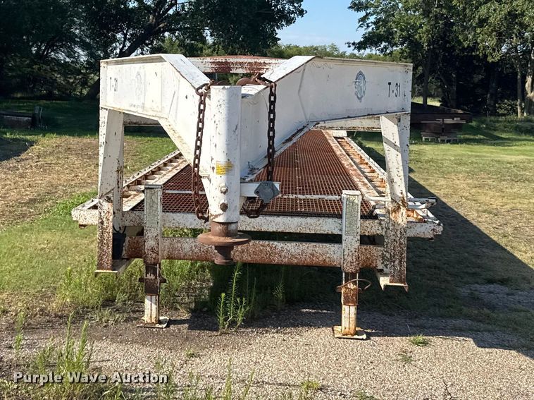 image for item EW4973 1999 West Wind Trailers 50' Low Style equipment trailer