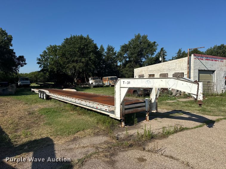image for item EW4973 1999 West Wind Trailers 50' Low Style equipment trailer