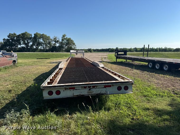 image for item EW4973 1999 West Wind Trailers 50' Low Style equipment trailer