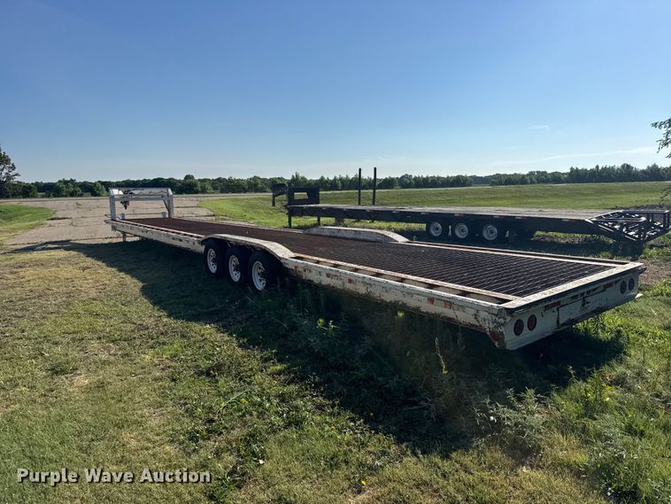 image for item EW4973 1999 West Wind Trailers 50' Low Style equipment trailer