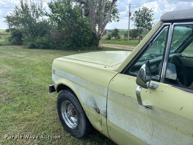 image for item EW4982 1977 International Scout pickup truck