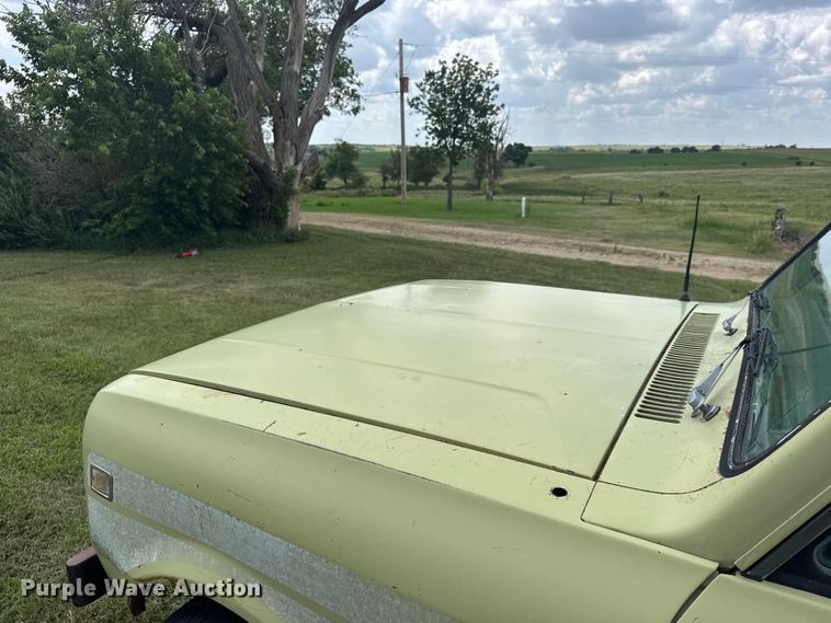 image for item EW4982 1977 International Scout pickup truck