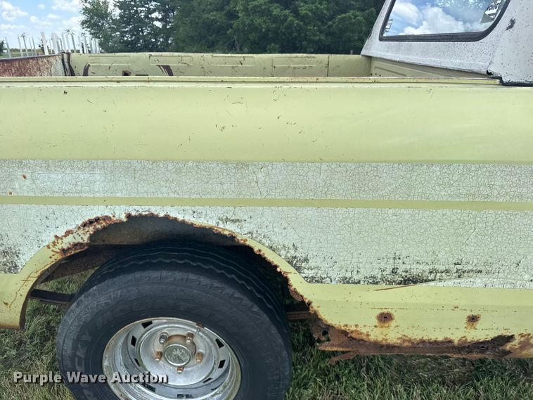 image for item EW4982 1977 International Scout pickup truck
