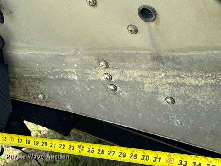 image for item EW4983 2002 Tracker Pro deep v 16 boat