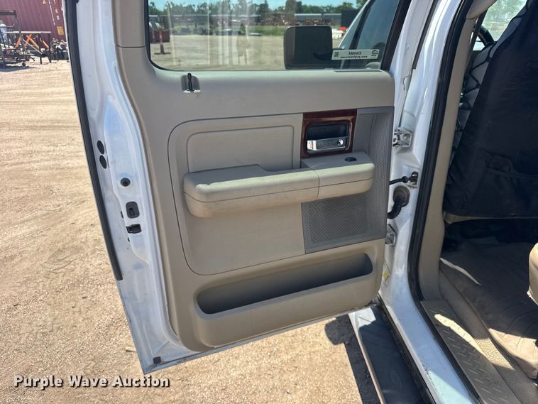 image for item EW4984 2008 Ford F150 Crew Cab pickup truck