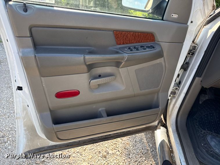 image for item EX1992 2006 Dodge Ram 3500 Crew Cab pickup truck