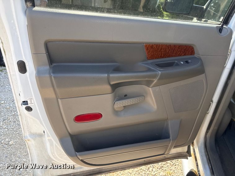 image for item EX1992 2006 Dodge Ram 3500 Crew Cab pickup truck