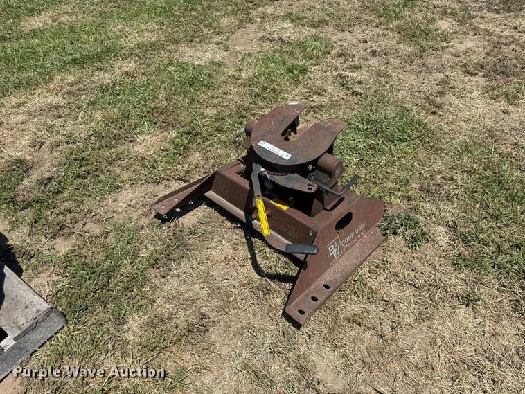 image for item EX2112 B&W Champion fifth wheel hitch