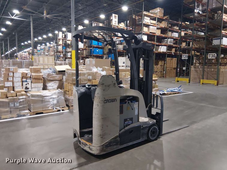 image for item EX3021 2018 Crown RC5545-40 forklift