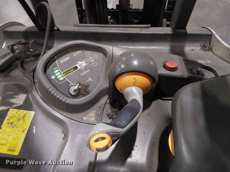 image for item EX3021 2018 Crown RC5545-40 forklift