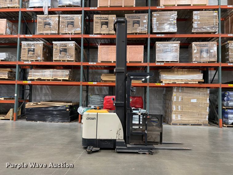 image for item EX3023 Crown SP4050-30 order picker