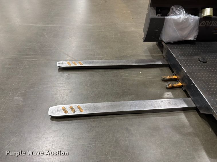 image for item EX3023 Crown SP4050-30 order picker