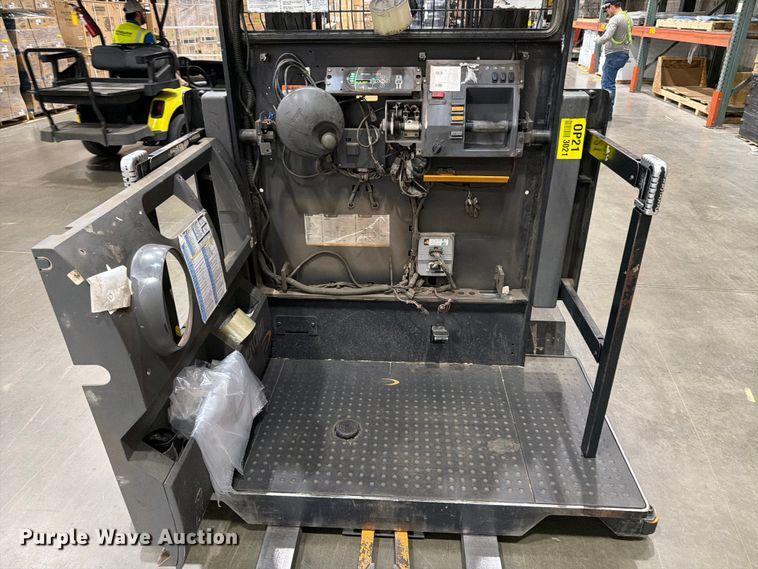 image for item EX3023 Crown SP4050-30 order picker