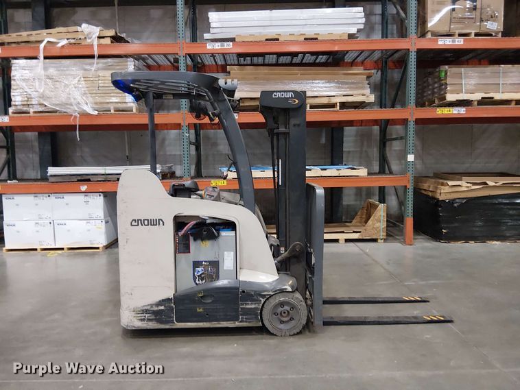 image for item EX3024 2017 Crown RC5545-40 forklift