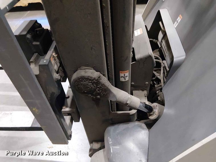 image for item EX3024 2017 Crown RC5545-40 forklift