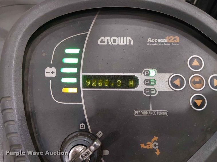 image for item EX3024 2017 Crown RC5545-40 forklift