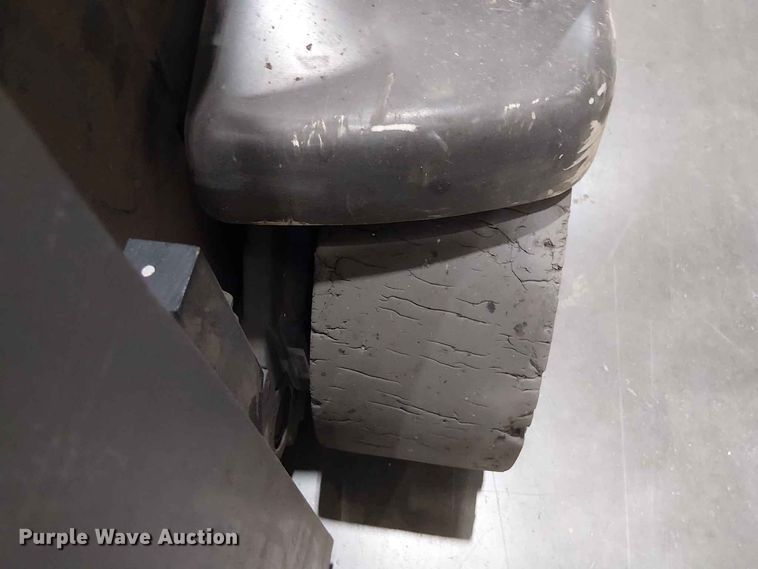 image for item EX3024 2017 Crown RC5545-40 forklift