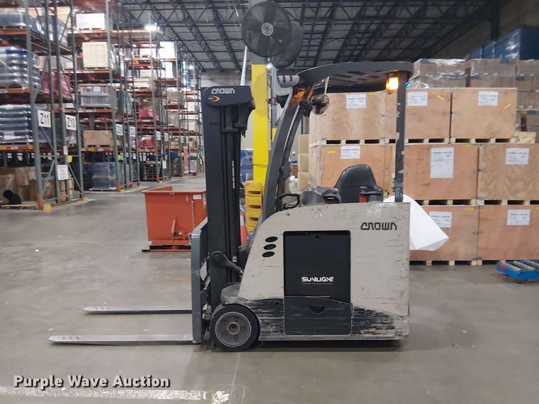 image for item EX3025 2018 Crown RC5545-40 forklift