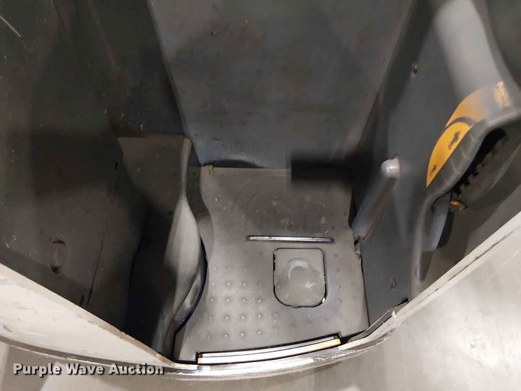 image for item EX3025 2018 Crown RC5545-40 forklift