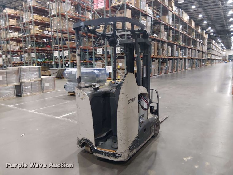 image for item EX3026 2018 Crown RC5545-40 forklift