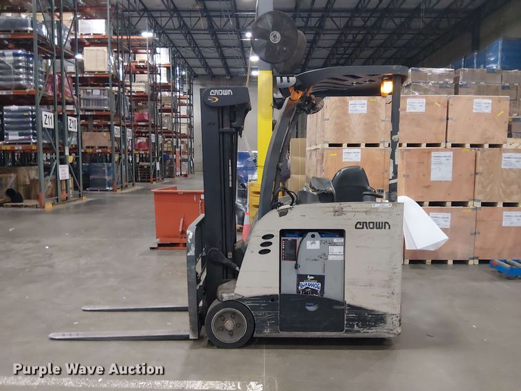 image for item EX3026 2018 Crown RC5545-40 forklift