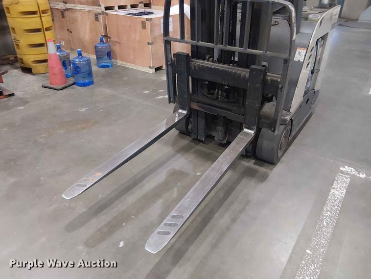 image for item EX3026 2018 Crown RC5545-40 forklift